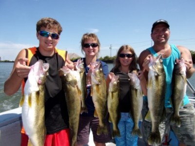 Charter Fishing - 16-17a.JPG