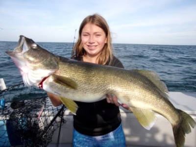 Charter Fishing - 16-17d.JPG