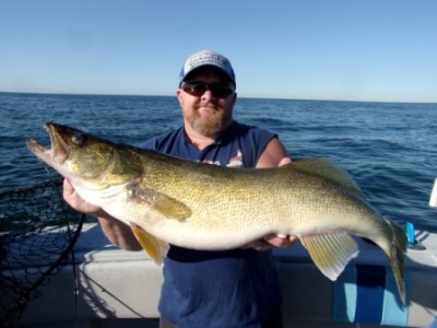 Charter Fishing - 16-18a.JPG